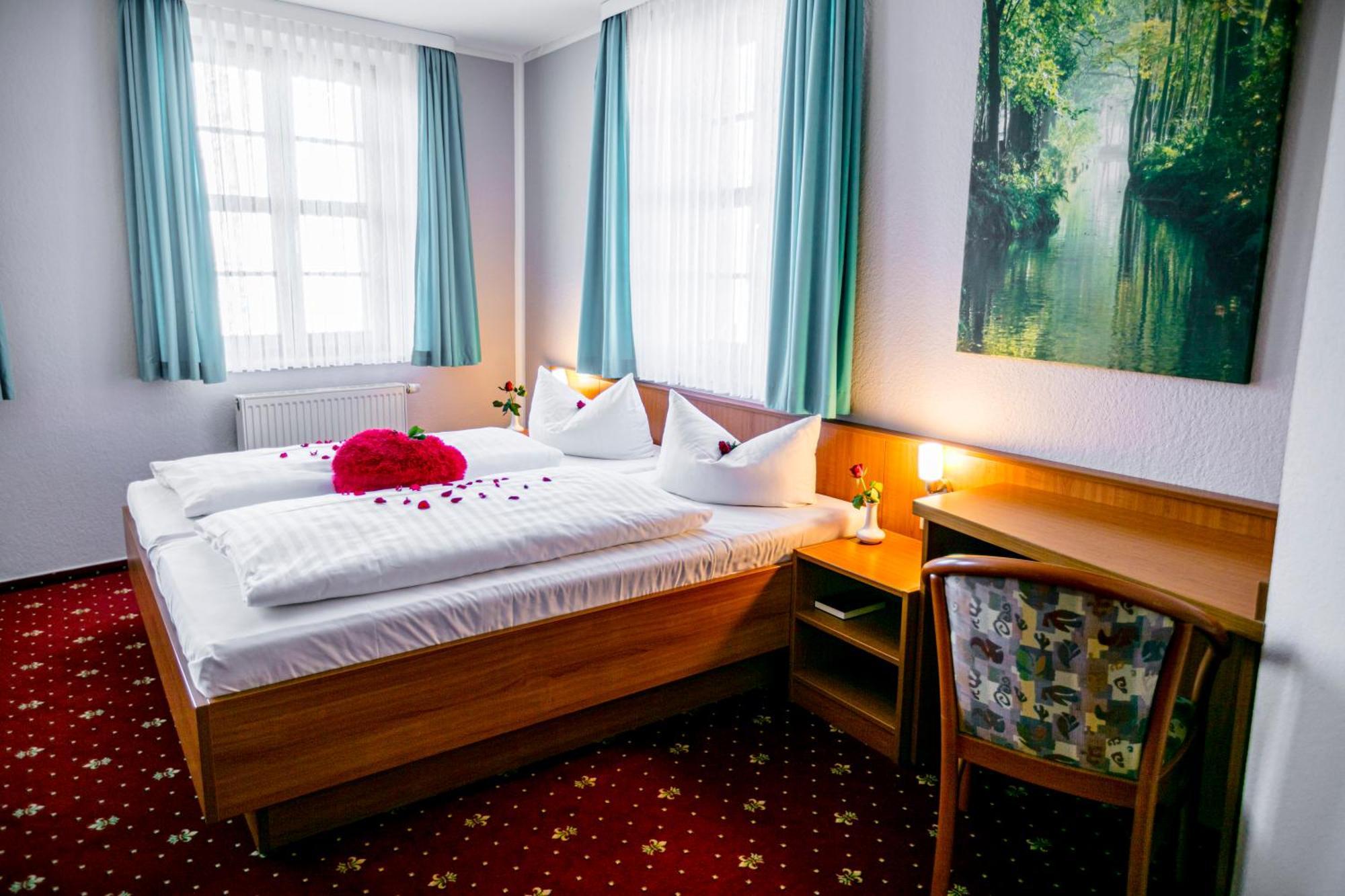 Hotel Zum Goldenen Loewen Peitz Εξωτερικό φωτογραφία