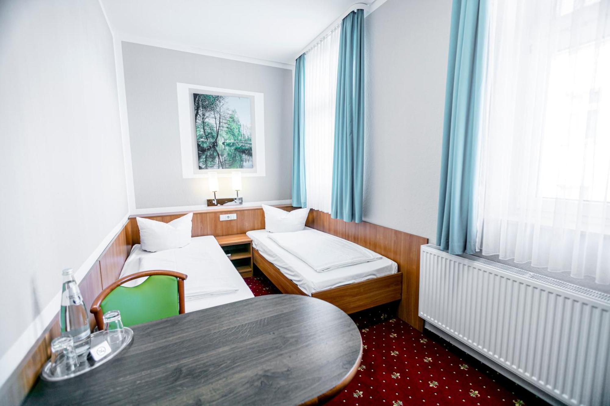 Hotel Zum Goldenen Loewen Peitz Εξωτερικό φωτογραφία