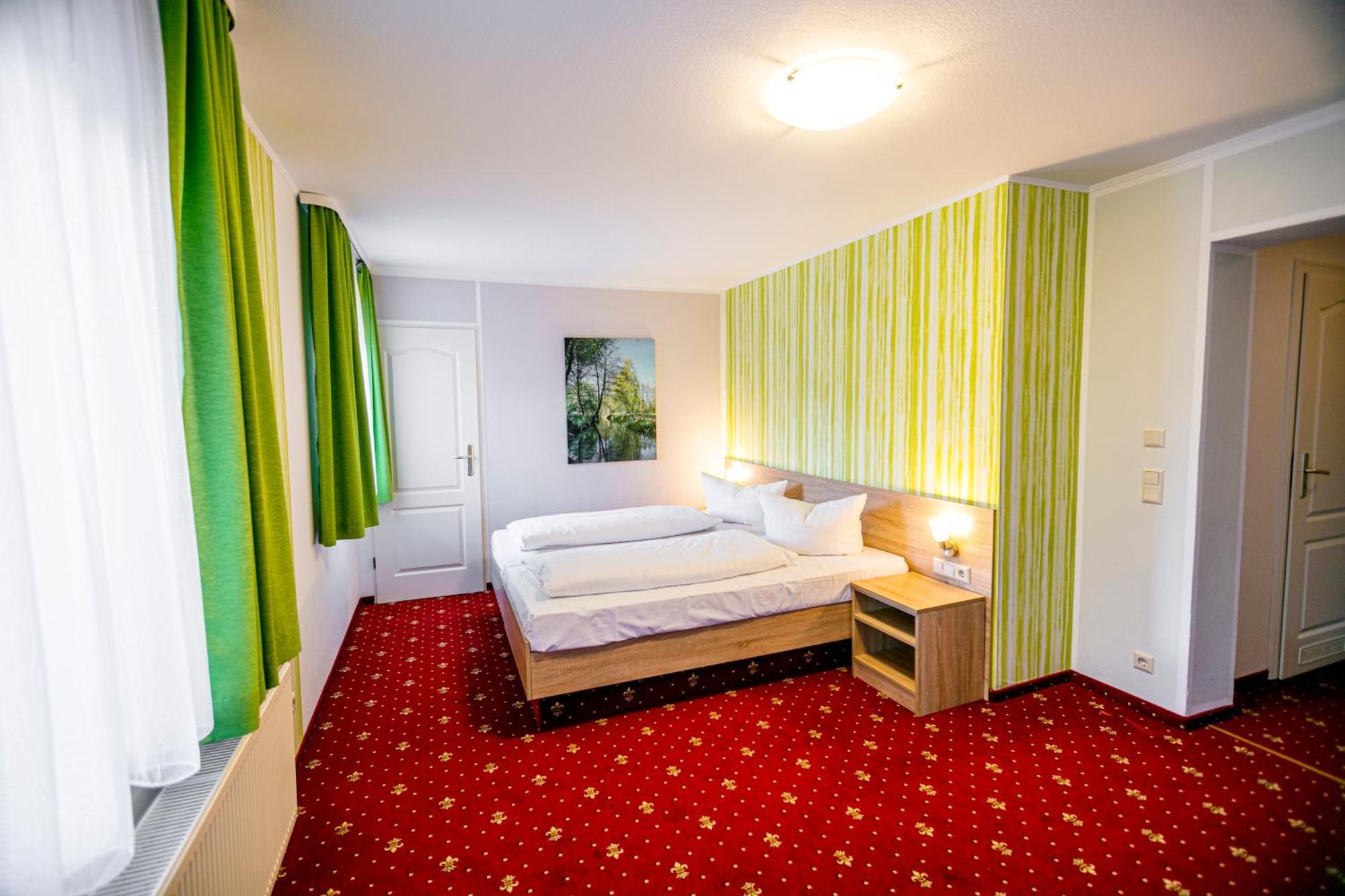 Hotel Zum Goldenen Loewen Peitz Εξωτερικό φωτογραφία